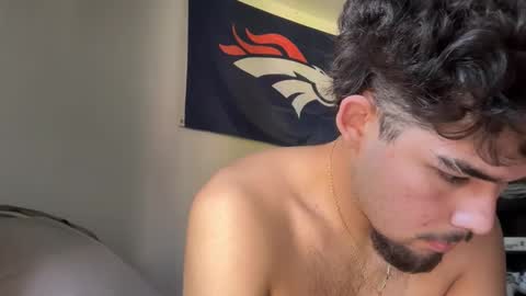 Snapshot of damiam_xj chatting on 11-25-25, 07:14 damiam xj online show from 11-25-25, 07:14