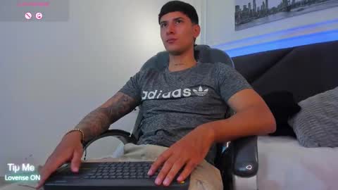 DAMIAN online show from 02-02-26, 01:21