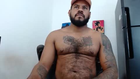 Snapshot of damian64436171 chatting on 02-16-26, 05:31 damian64436171 online show from 02-16-26, 05:31