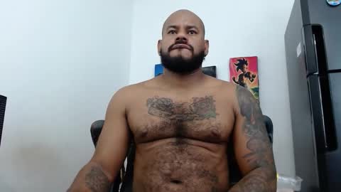 Snapshot of damian64436171 chatting on 02-19-26, 03:13 damian64436171 online show from 02-19-26, 03:13