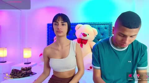 Snapshot of damian_and_roxanne chatting on 10-22-25, 12:38 DAMIAN AND ROXANNE. online show from 10-22-25, 12:38