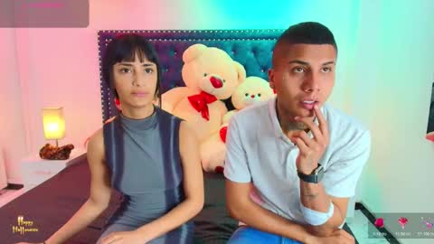 Snapshot of damian_and_roxanne chatting on 10-24-25, 01:07 DAMIAN AND ROXANNE. online show from 10-24-25, 01:07