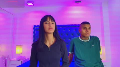 Snapshot of damian_and_roxanne chatting on 11-09-25, 12:25 DAMIAN AND ROXANNE. online show from 11-09-25, 12:25