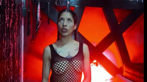 Snapshot of damian_and_tiana chatting on 11-05-25, 04:34 damian_and_tiana online show from 11-05-25, 04:34