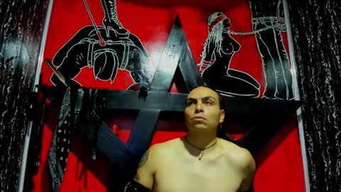 Snapshot of damian_and_tiana chatting on 11-19-25, 04:45 damian_and_tiana online show from 11-19-25, 04:45