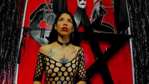 Snapshot of damian_and_tiana chatting on 11-30-25, 12:53 damian_and_tiana online show from 11-30-25, 12:53