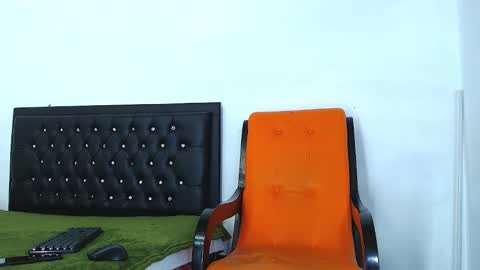 damian_hart_24cm online show from 02-02-25, 12:35