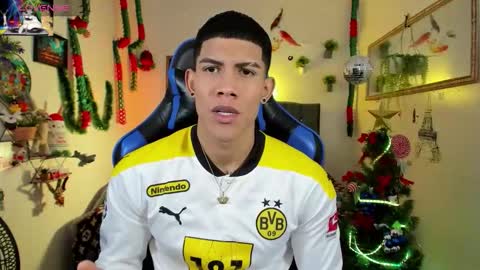 Damian online show from 12-21-25, 03:02