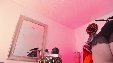 damian_rock_ online show from 10-31-25, 08:32