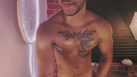 instagram damiannreed. online show from 02-05-25, 07:53