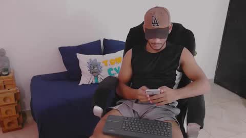 instagram damiannreed. online show from 09-13-25, 02:33