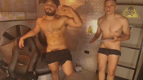 Snapshot of damianphill chatting on 12-23-24, 01:40 Damian Phill online show from 12-23-24, 01:40