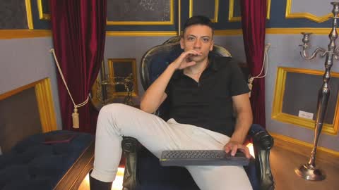 Snapshot of damianphill chatting on 01-16-25, 10:44 Damian Phill online show from 01-16-25, 10:44