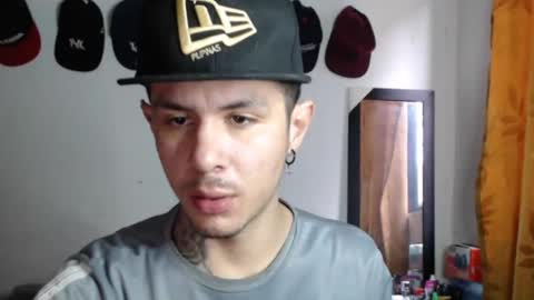 damiansexyboy69 online show from 12-02-25, 09:32