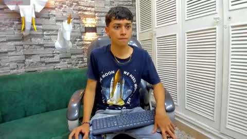 LIAM online show from 11-17-25, 06:24