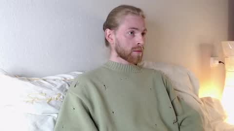 Snapshot of damien_diamond chatting on 10-16-25, 10:11 damien_diamond online show from 10-16-25, 10:11