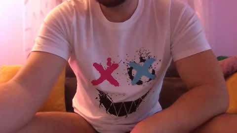 Snapshot of damirkapic chatting on 11-23-25, 04:01 dream online show from 11-23-25, 04:01