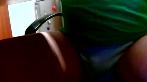 Snapshot of dammerl6 chatting on 01-03-25, 06:55 Dammerl online show from 01-03-25, 06:55