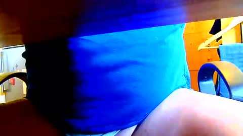 Snapshot of dammerl6 chatting on 02-18-25, 12:17 Dammerl online show from 02-18-25, 12:17