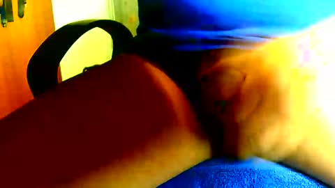 Snapshot of dammerl6 chatting on 11-07-25, 10:59 Dammerl online show from 11-07-25, 10:59