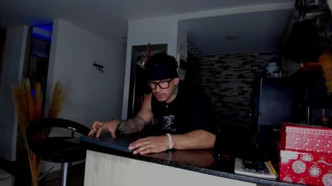 INSTAGRAM  DAMMIANMILLEROFICIAL online show from 12-20-25, 12:40