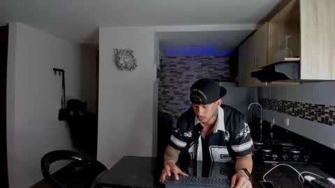 Snapshot of dammianmilleroficial chatting on 02-20-26, 01:22 INSTAGRAM DAMMIANMILLEROFICIAL online show from 02-20-26, 01:22