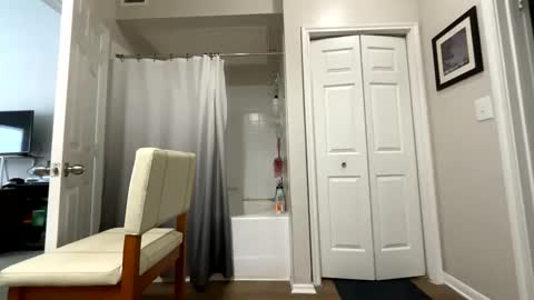 Clyde online show from 02-09-25, 03:34