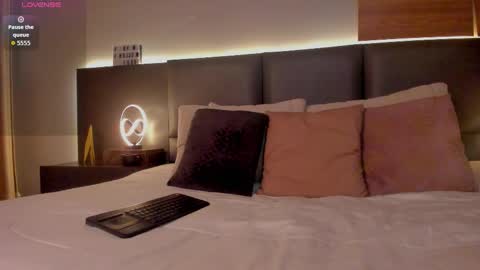 Snapshot of damonsantos chatting on 11-09-25, 10:13 D A M O N online show from 11-09-25, 10:13