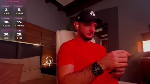 Snapshot of damonsantos chatting on 11-13-25, 02:49 D A M O N online show from 11-13-25, 02:49