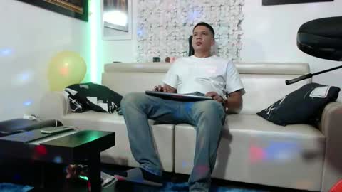 damyan_2003 online show from 01-26-25, 02:52