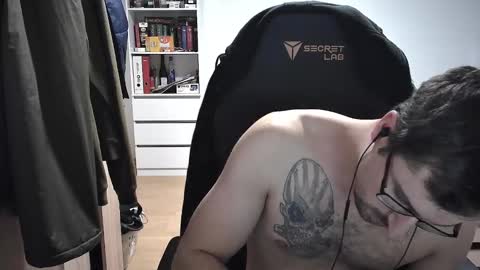 King Dan online show from 01-21-25, 03:32