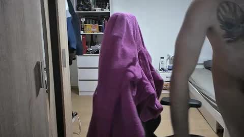 King Dan online show from 02-26-25, 07:49