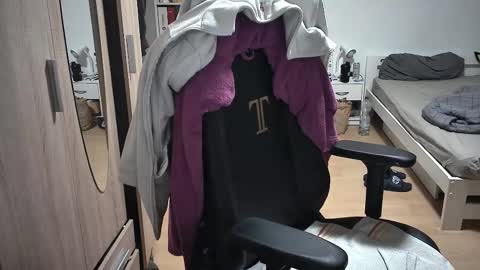 King Dan online show from 03-02-25, 07:34