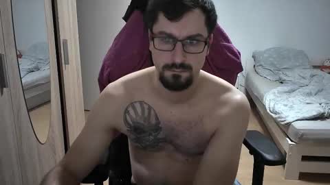 King Dan online show from 09-29-25, 06:57