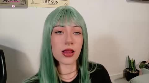 Bluemoon online show from 12-21-25, 07:32