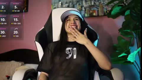 danaa_rouse online show from 12-14-25, 08:13