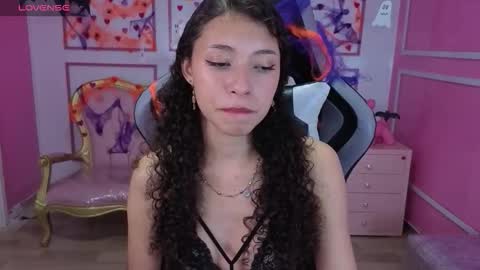 Snapshot of danatella_a chatting on 10-26-25, 12:55 Danatella online show from 10-26-25, 12:55