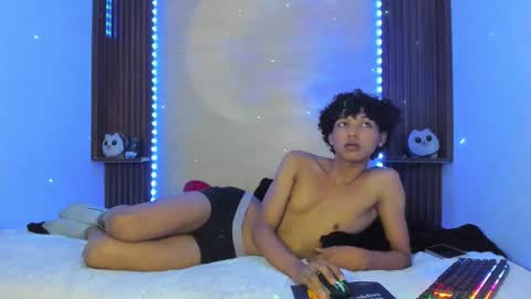 Snapshot of dandywolf_ chatting on 12-07-24, 11:45 Dandy wolf online show from 12-07-24, 11:45