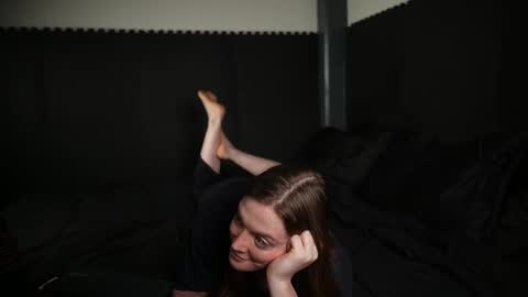 Snapshot of danger_bones chatting on 10-04-25, 03:48 Danger Bones online show from 10-04-25, 03:48