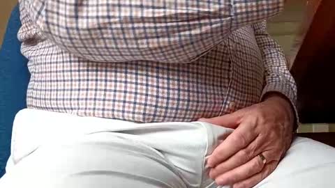 Snapshot of dangermouse2031 chatting on 12-22-25, 01:13 dangermouse2031 online show from 12-22-25, 01:13