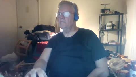 Snapshot of dangerslut7 chatting on 10-11-25, 11:09 dangerslut7 online show from 10-11-25, 11:09