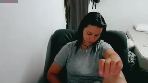 dani y jocelyn online show from 10-21-25, 08:31