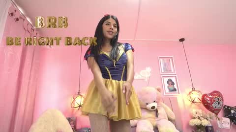 Snapshot of dani_parkerr chatting on 03-10-25, 07:29 online show from 03-10-25, 07:29