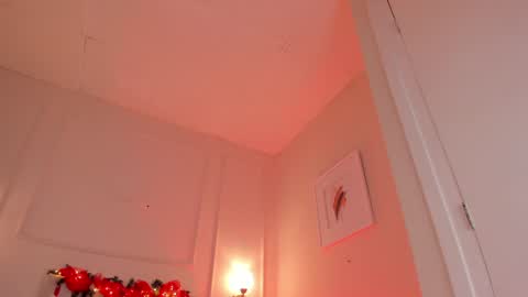 Snapshot of dani_skinny_ chatting on 12-14-24, 11:39 Hi I am Dani online show from 12-14-24, 11:39