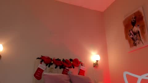 Snapshot of dani_skinny_ chatting on 12-29-24, 03:13 Hi I am Dani online show from 12-29-24, 03:13