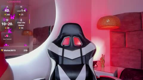   online show from 12-23-25, 03:04