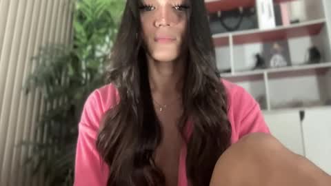 Snapshot of danica_walton chatting on 02-23-25, 02:14 danica_walton online show from 02-23-25, 02:14