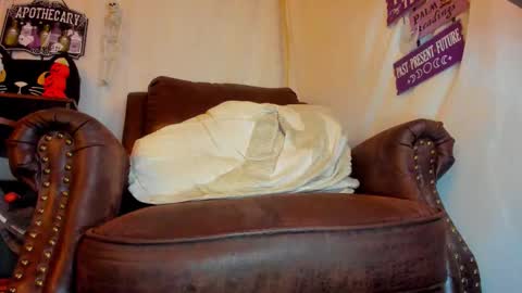 Snapshot of danidollxxx chatting on 10-30-25, 03:08 danidollxxx online show from 10-30-25, 03:08