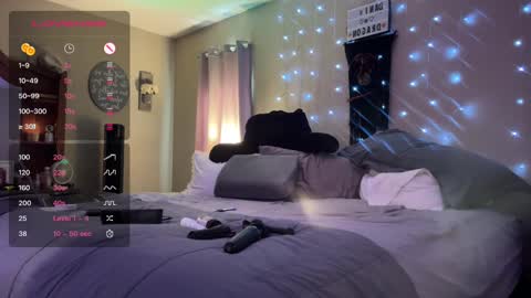 Dani Dragon online show from 12-18-24, 04:17