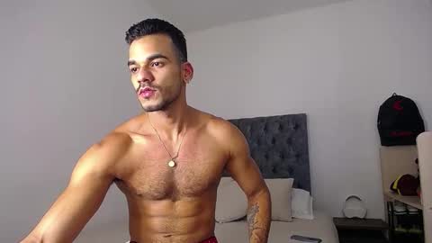 Snapshot of daniel_sherlock chatting on 11-01-25, 01:18 Daniel Sherlock online show from 11-01-25, 01:18